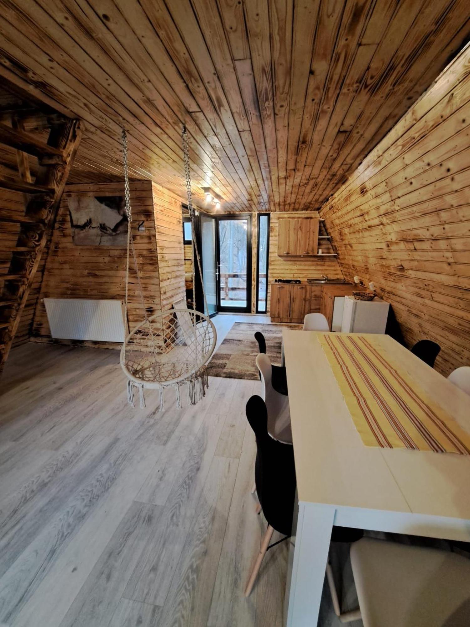 Cabanaaframe Curtea de Argeş Exteriér fotografie