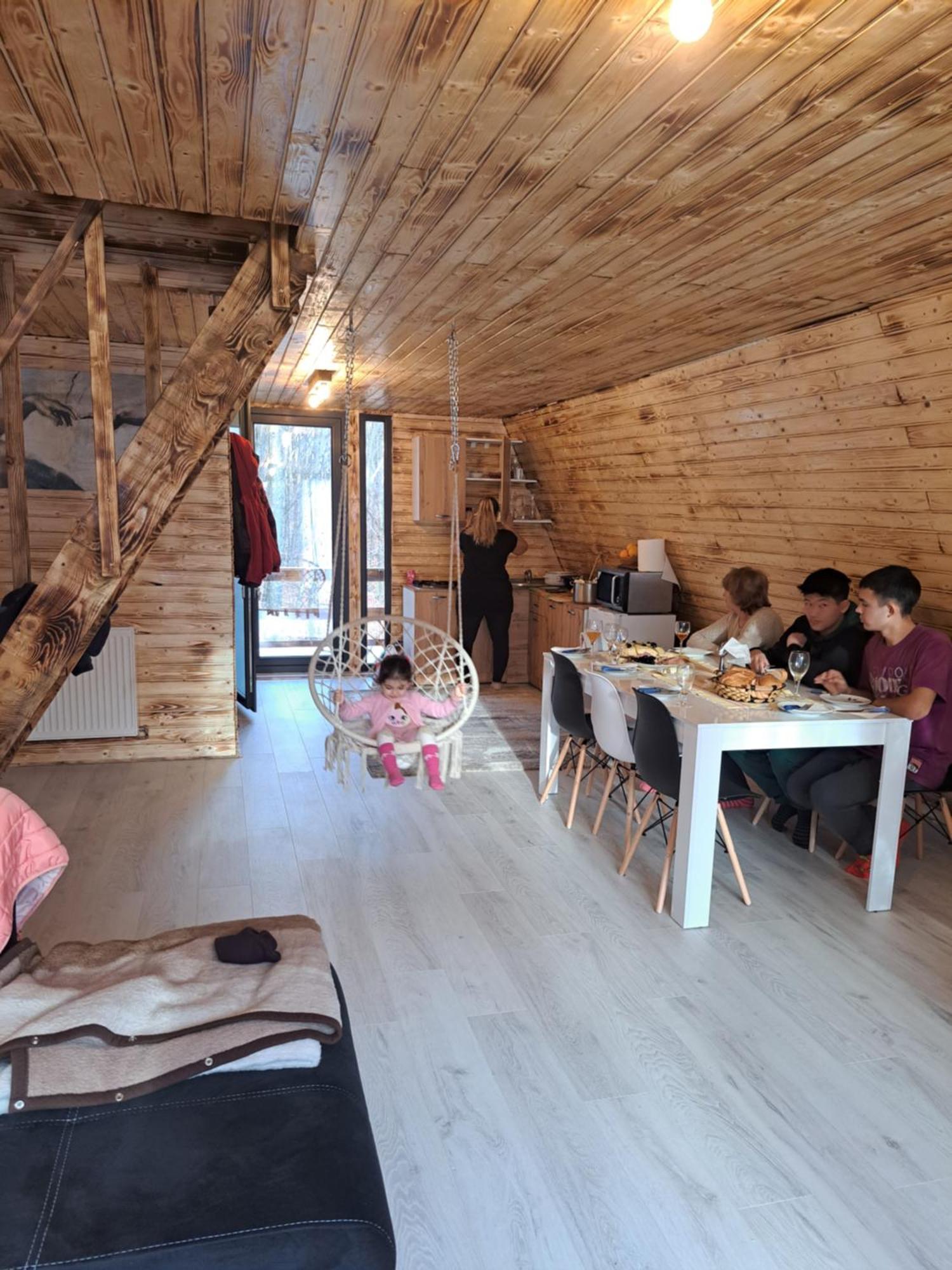 Cabanaaframe Curtea de Argeş Exteriér fotografie